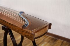 初学者买什么古筝好，古筝价格多少适合