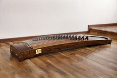 如何挑选古筝，什么品牌古筝好